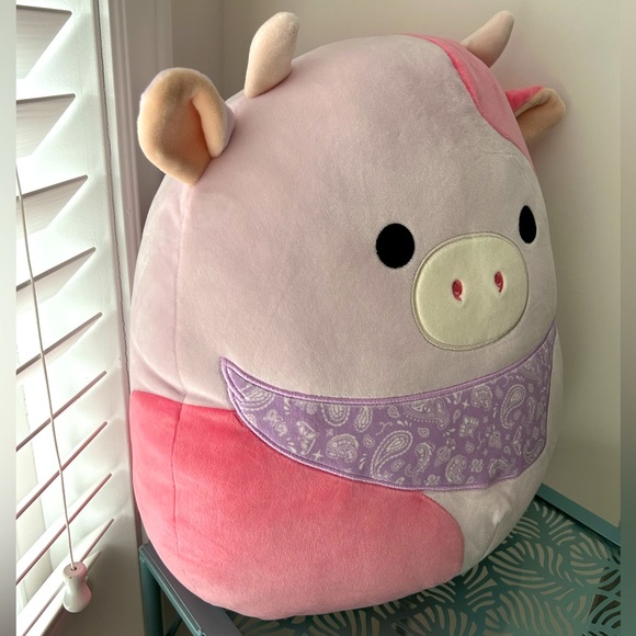 Reshma 14” Cow Squishmallow - BNWT - Picture 2 of 6